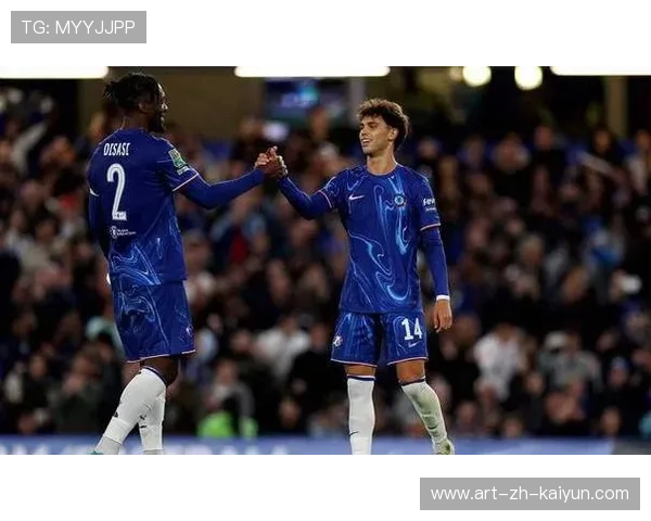 切尔西前场连续配合完成多次破门机会，展现出卓越进攻实力